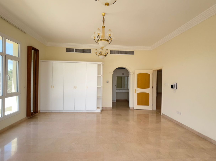 Al Manara 6-Bedroom Villa